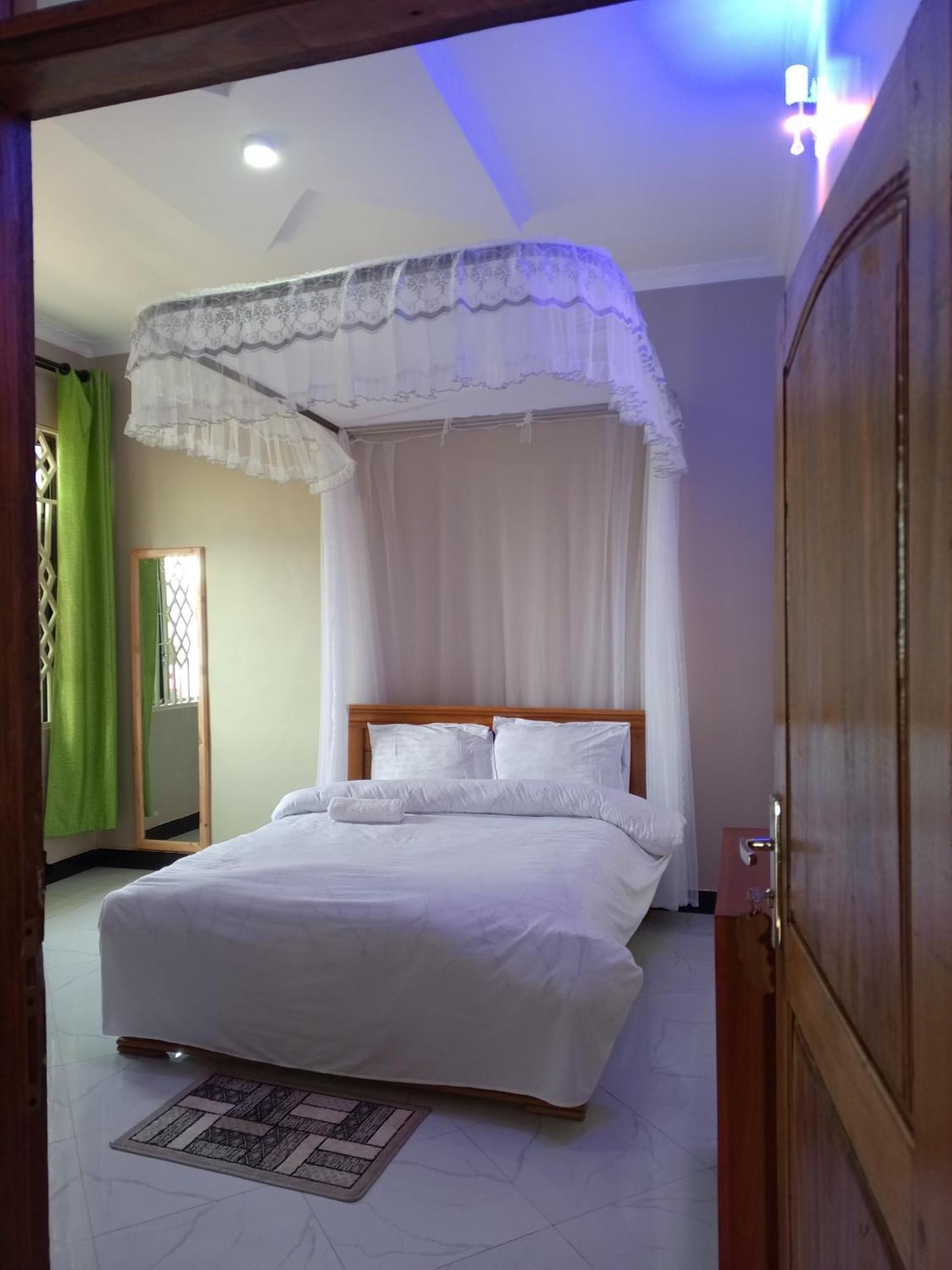 Sweetland View Hotel Lushoto Ngoại thất bức ảnh